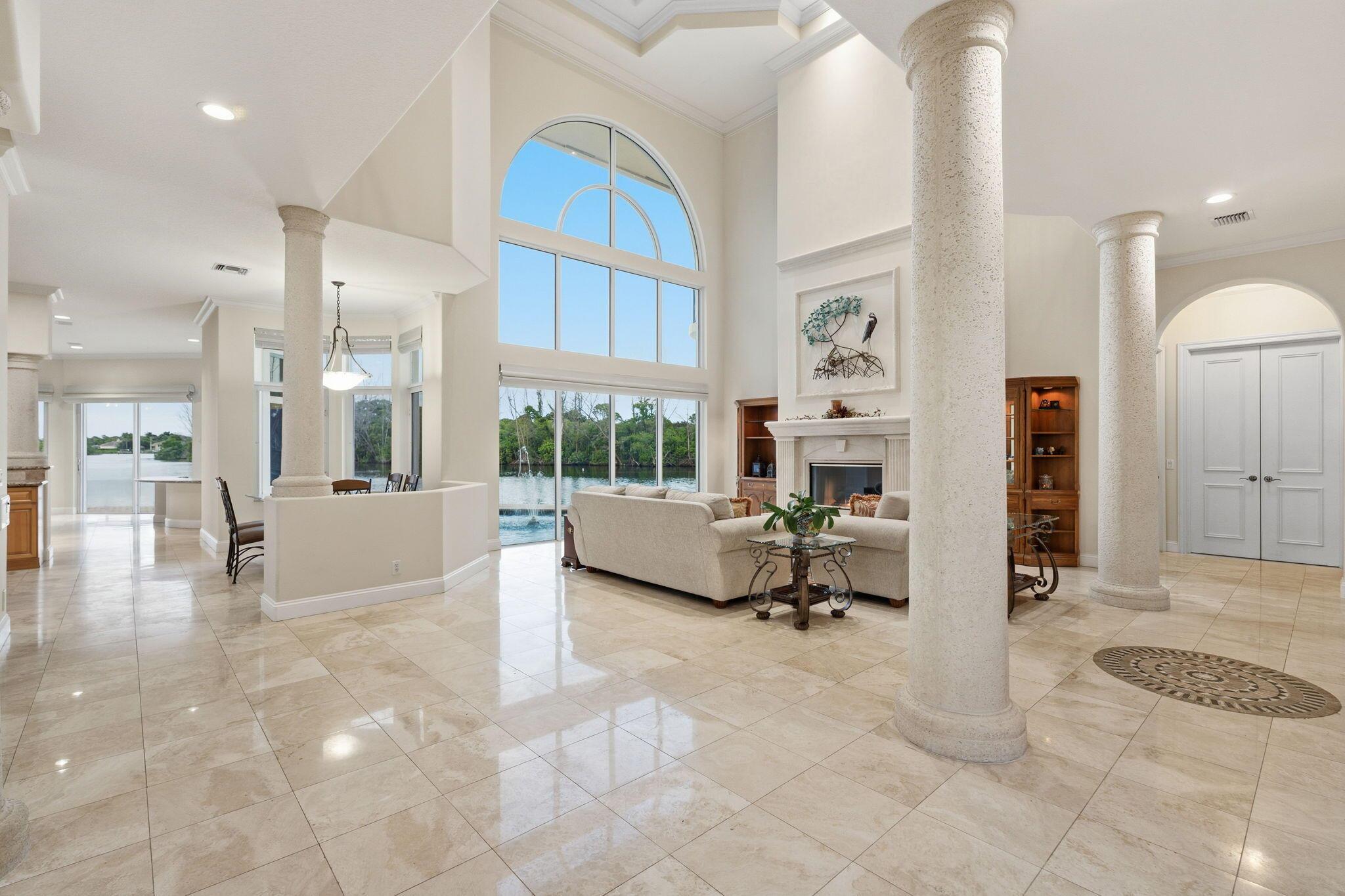 18499 SE Palm Is Ln Jupiter, FL 33458