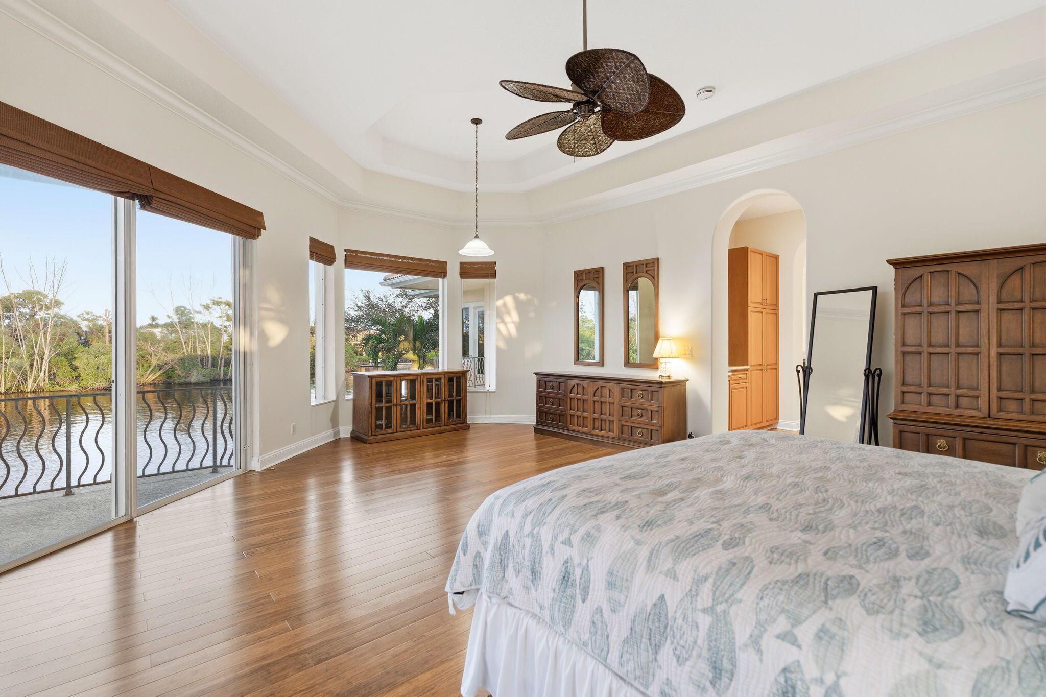 18499 SE Palm Is Ln Jupiter, FL 33458