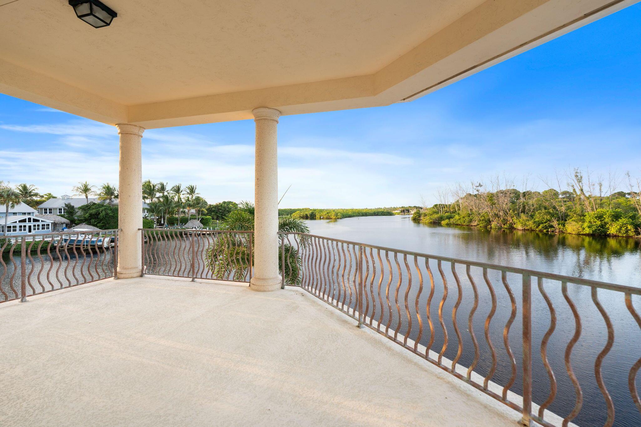 18499 SE Palm Is Ln Jupiter, FL 33458