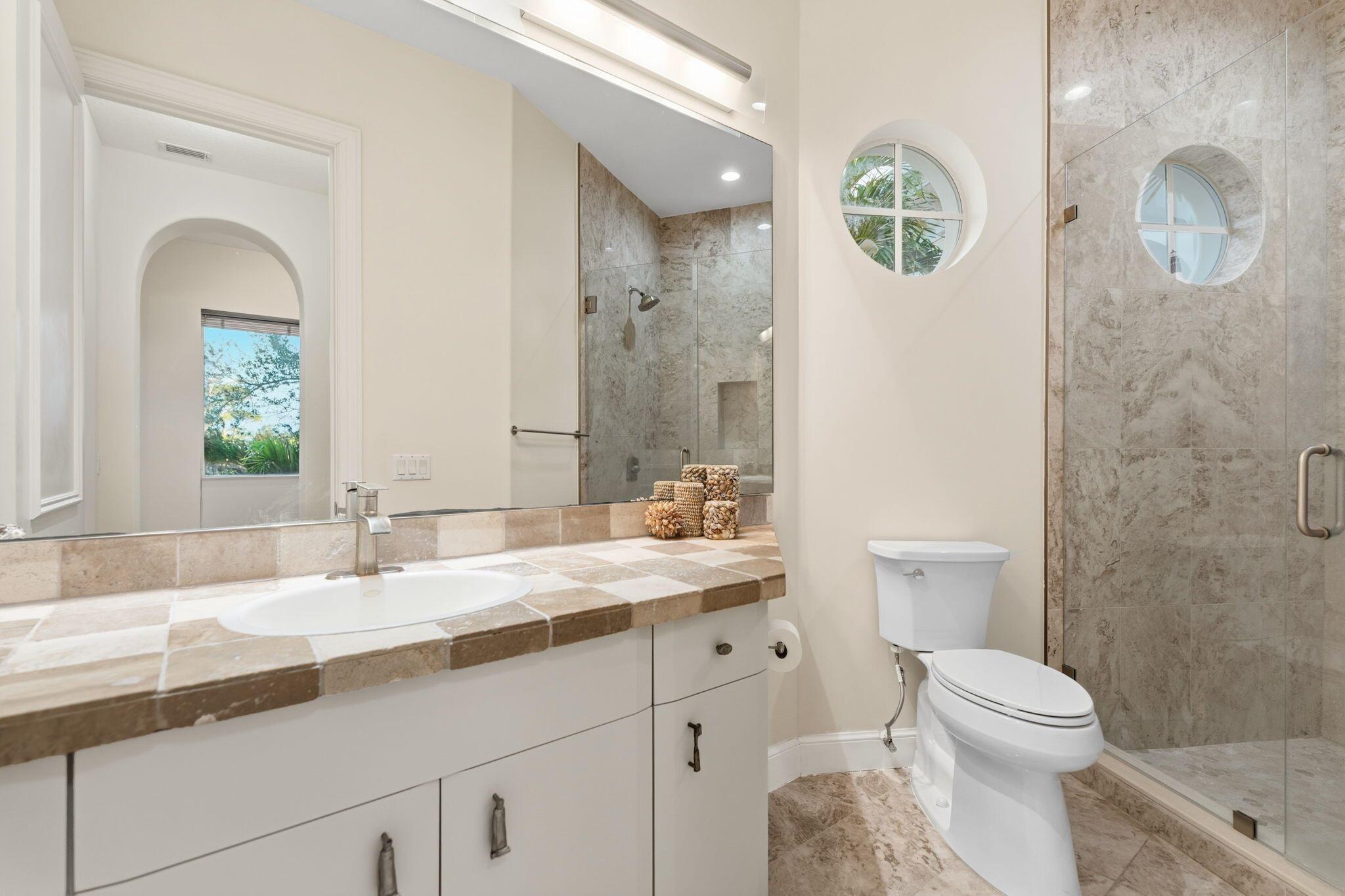 18499 SE Palm Is Ln Jupiter, FL 33458