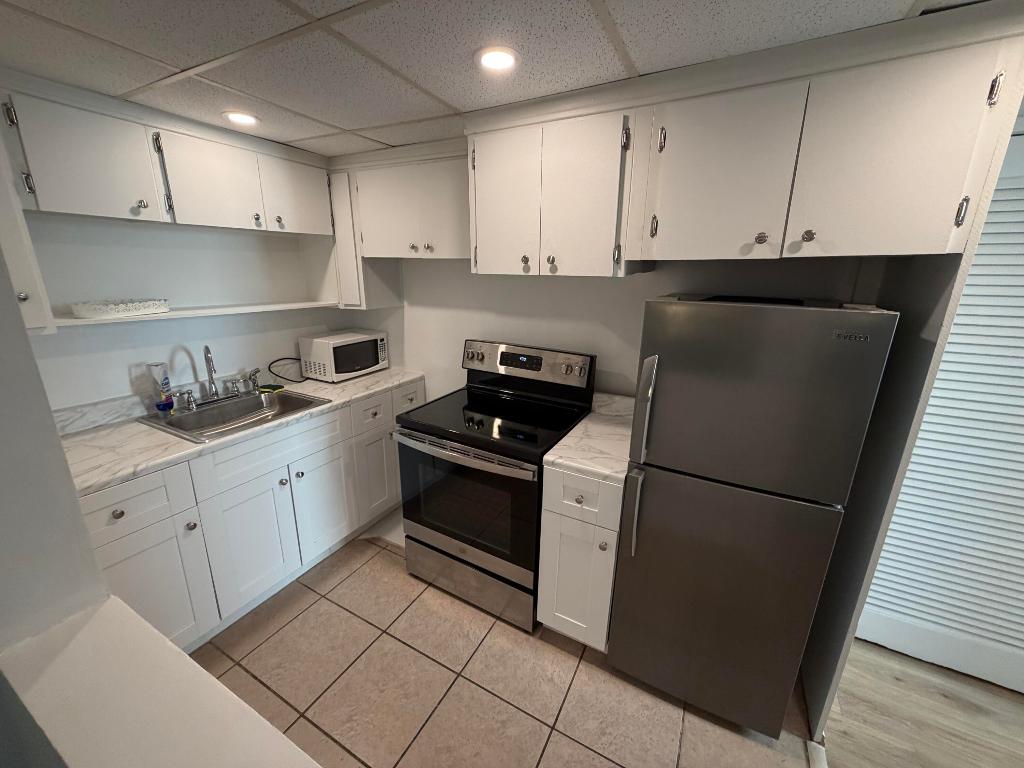 105 NE 16th Ter Fort Lauderdale, FL 33301