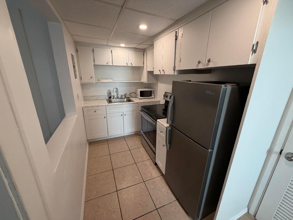 105 NE 16th Ter Fort Lauderdale, FL 33301