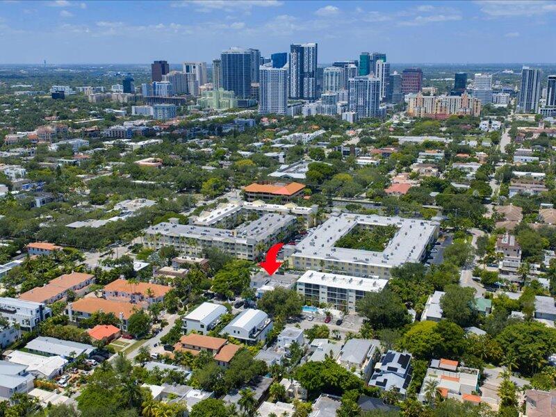 105 NE 16th Ter Fort Lauderdale, FL 33301