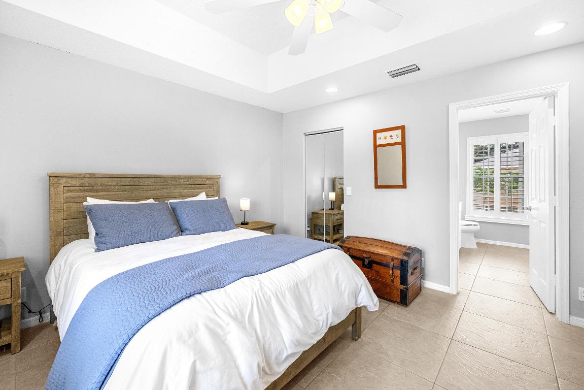 269 Live Oaks Ln Jupiter, FL 33458