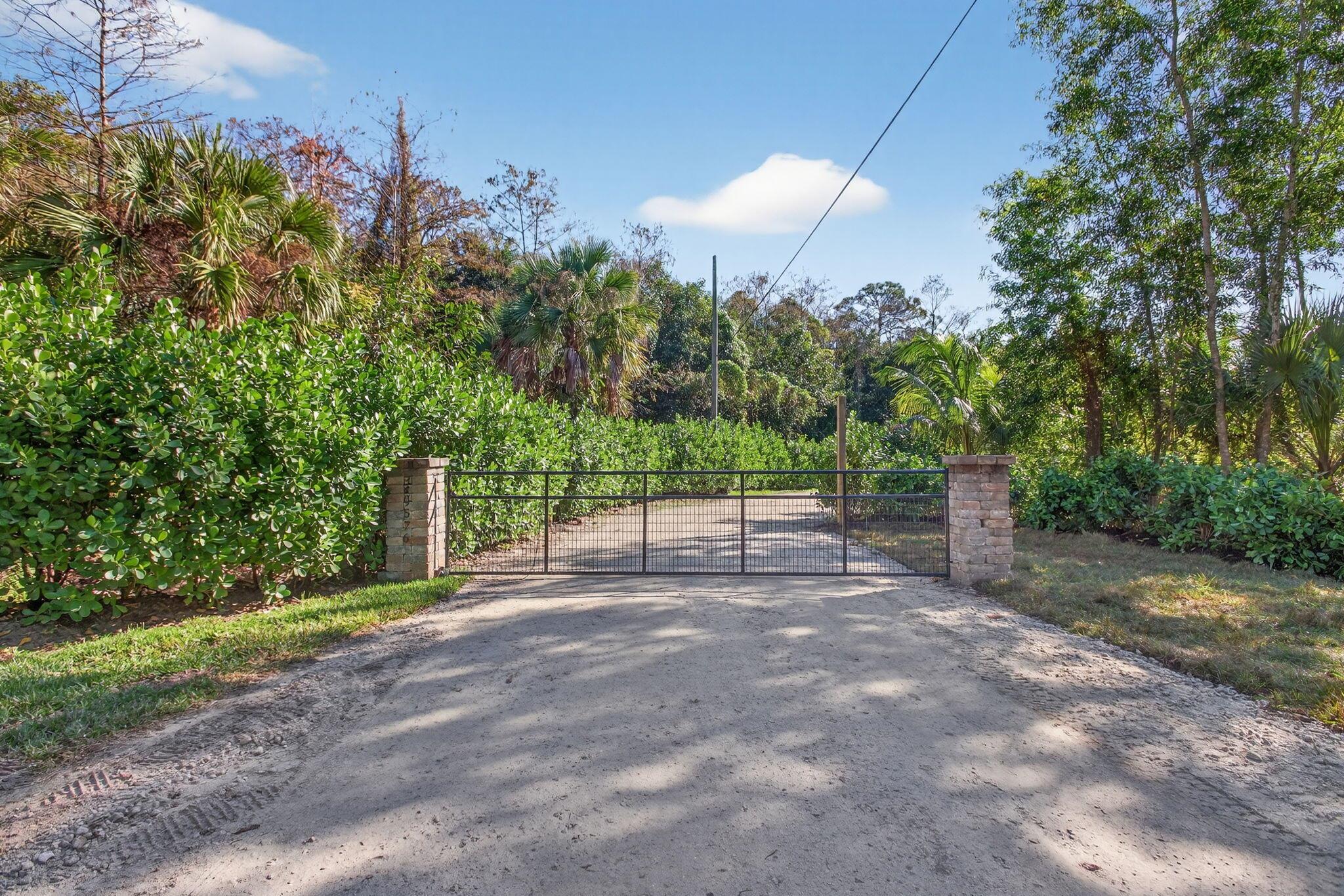 9576 171st St Jupiter, FL 33478