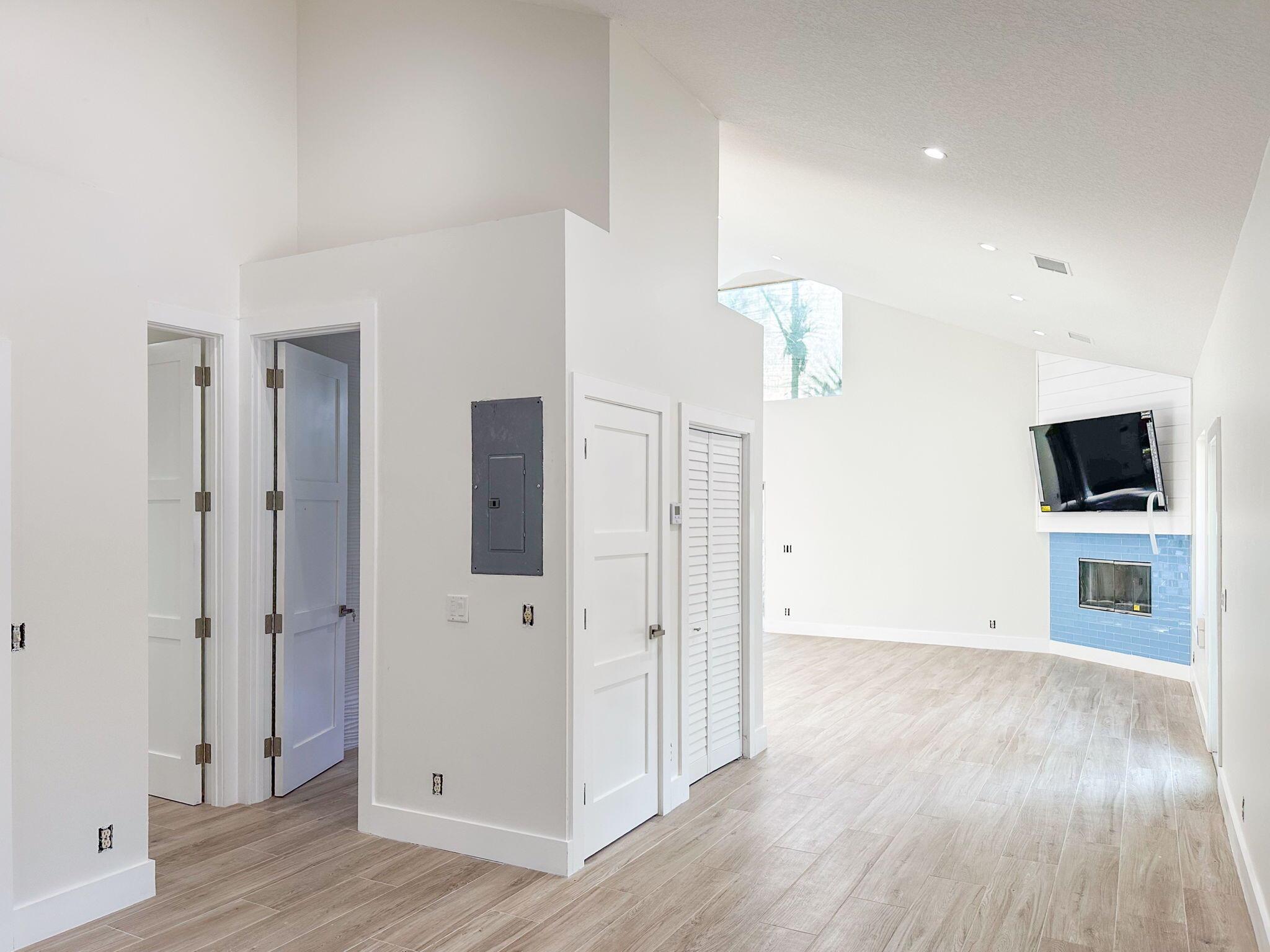 9576 171st St Jupiter, FL 33478