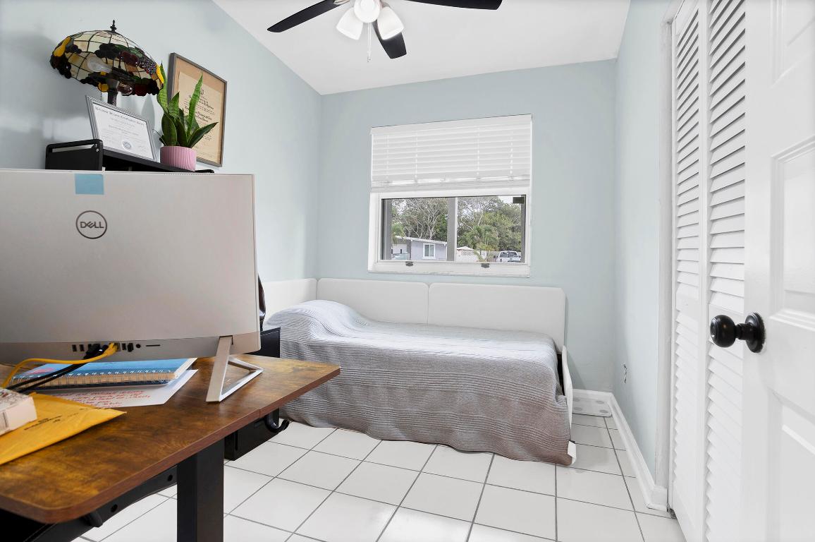 5241 NE 16th Ter Pompano Beach, FL 33064