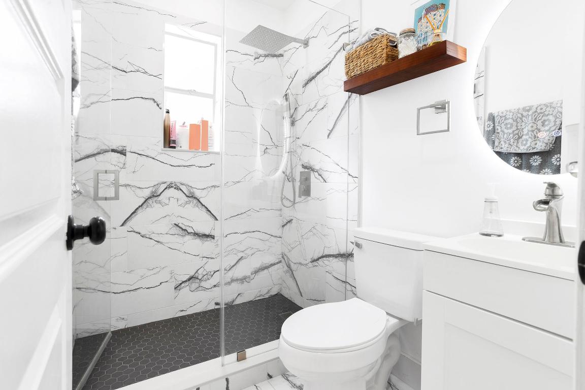 5241 NE 16th Ter Pompano Beach, FL 33064