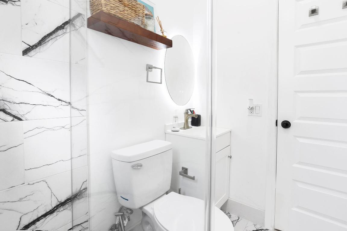 5241 NE 16th Ter Pompano Beach, FL 33064