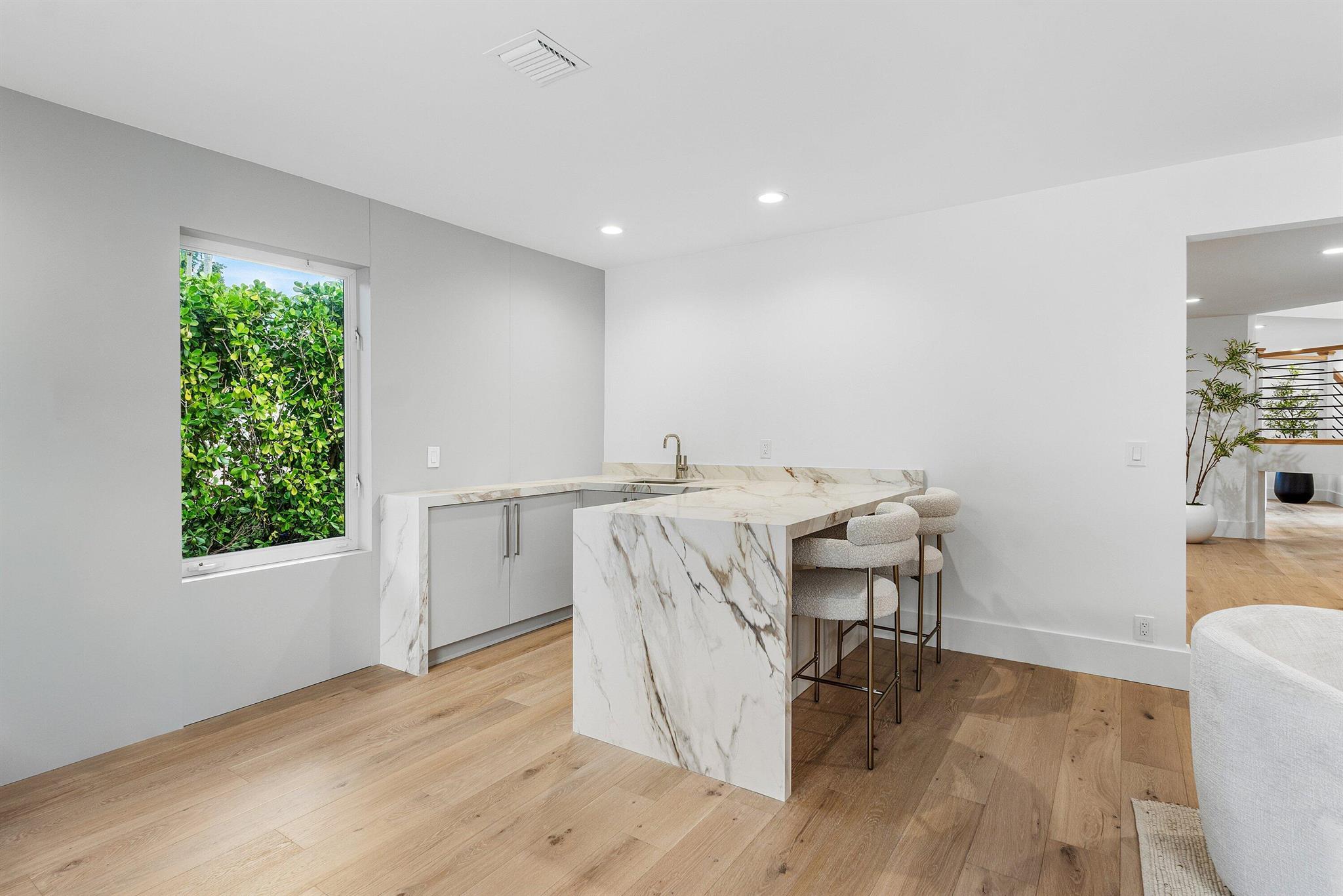 2570 Avenue Au Soleil Gulfstream, FL 33483