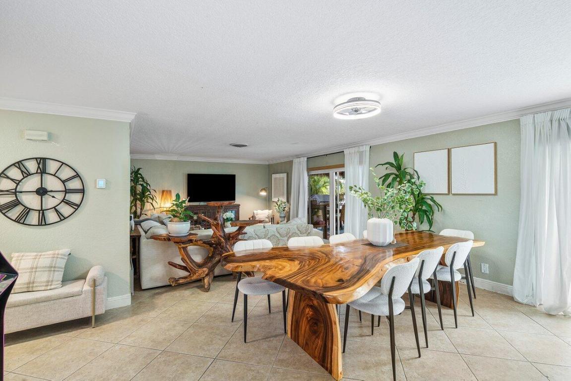 401 SE 14th Ave Pompano Beach, FL 33060