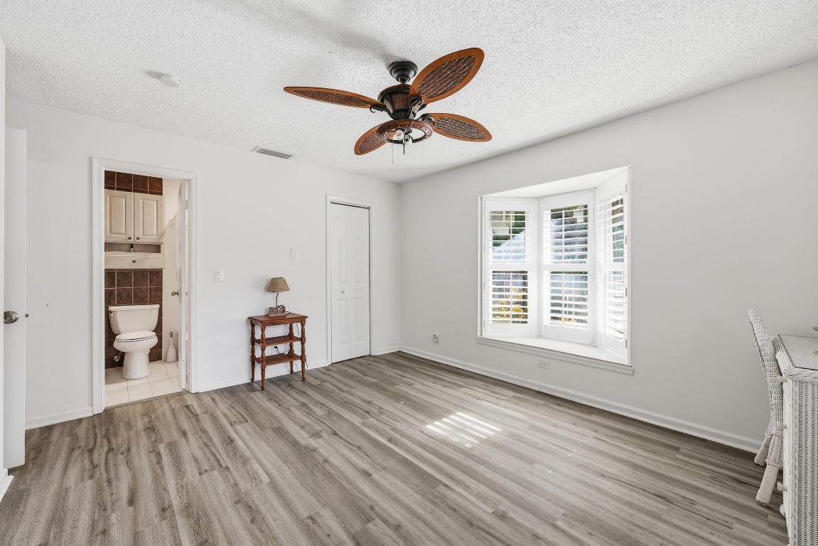 10297 Sandy Jupiter, FL 33478