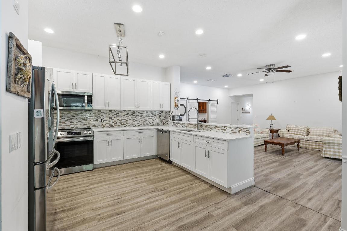 10297 Sandy Jupiter, FL 33478