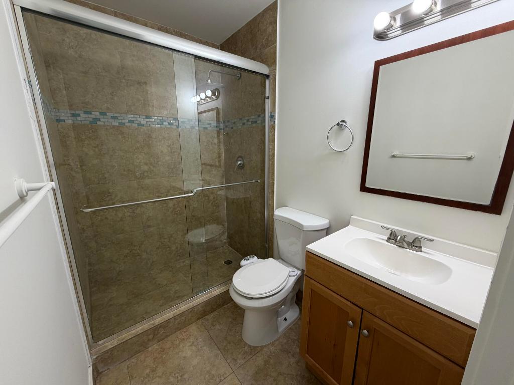 2000 NE 135th #Ph North Miami, FL 33181