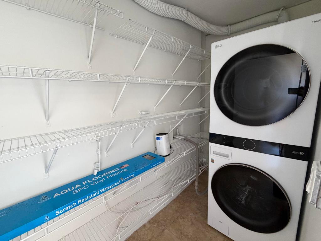 2000 NE 135th #Ph North Miami, FL 33181