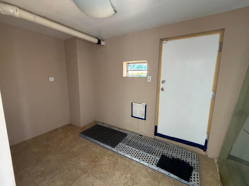 2000 NE 135th #Ph North Miami, FL 33181