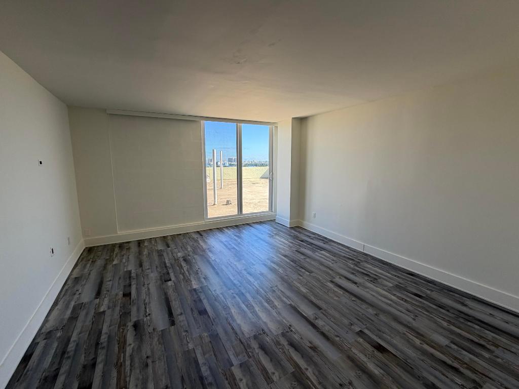 2000 NE 135th #Ph North Miami, FL 33181