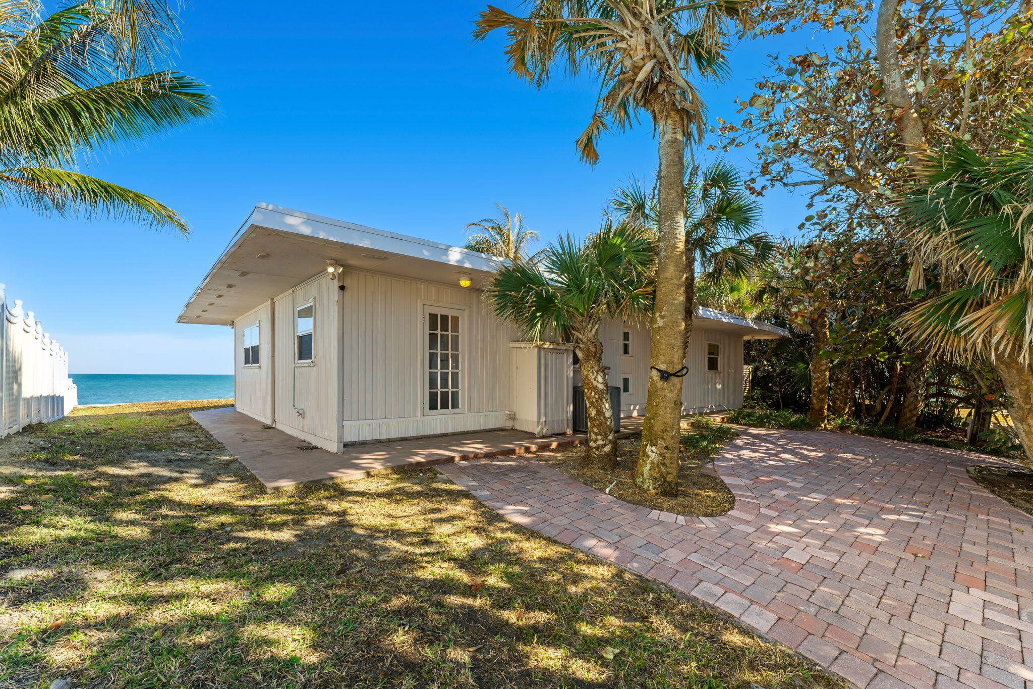 9556 Doubloon Vero Beach, FL 32963