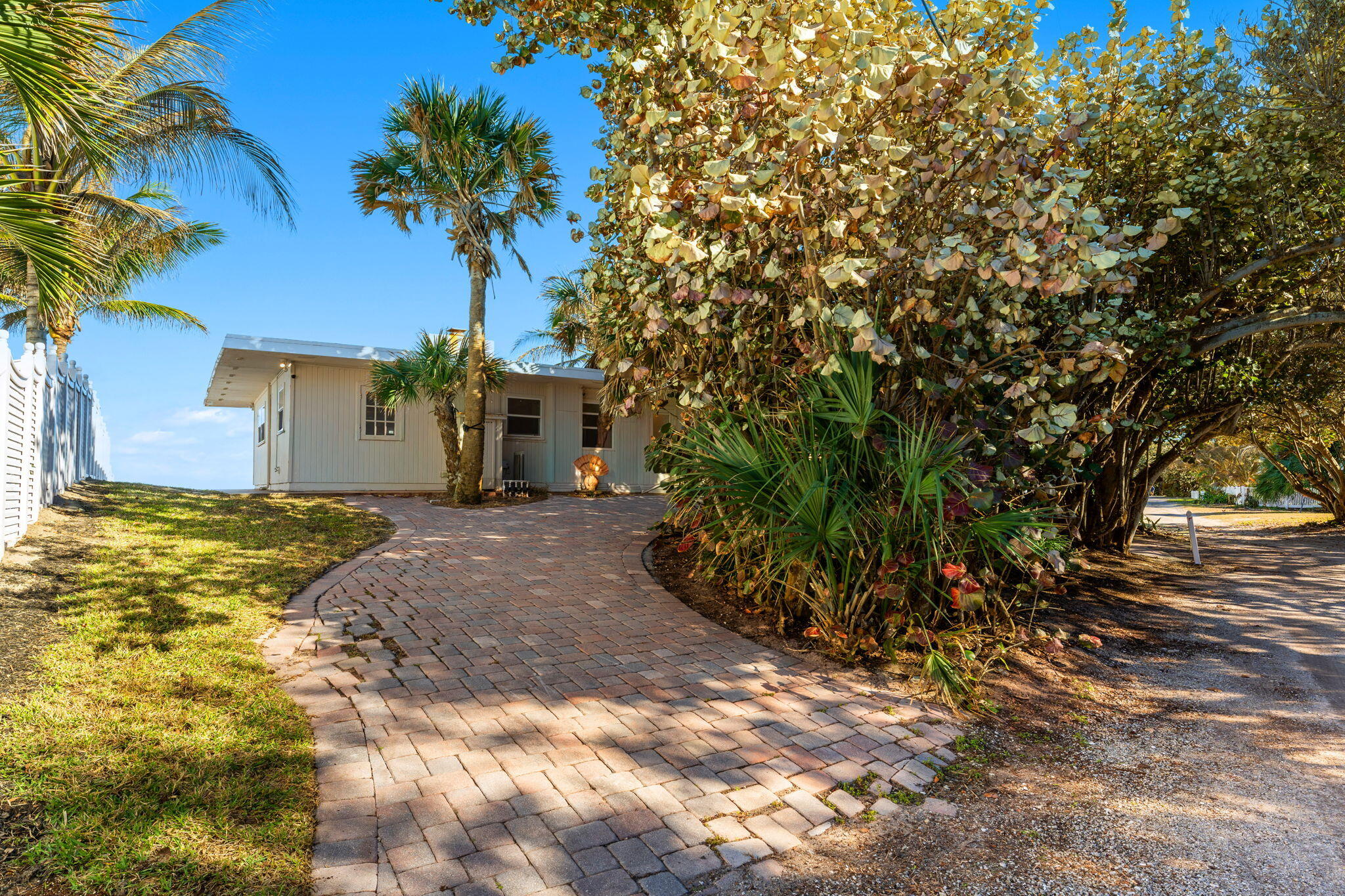 9556 Doubloon Vero Beach, FL 32963