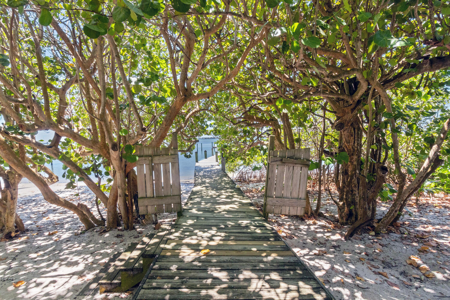 1031 SE Macarthur Stuart, FL 34996