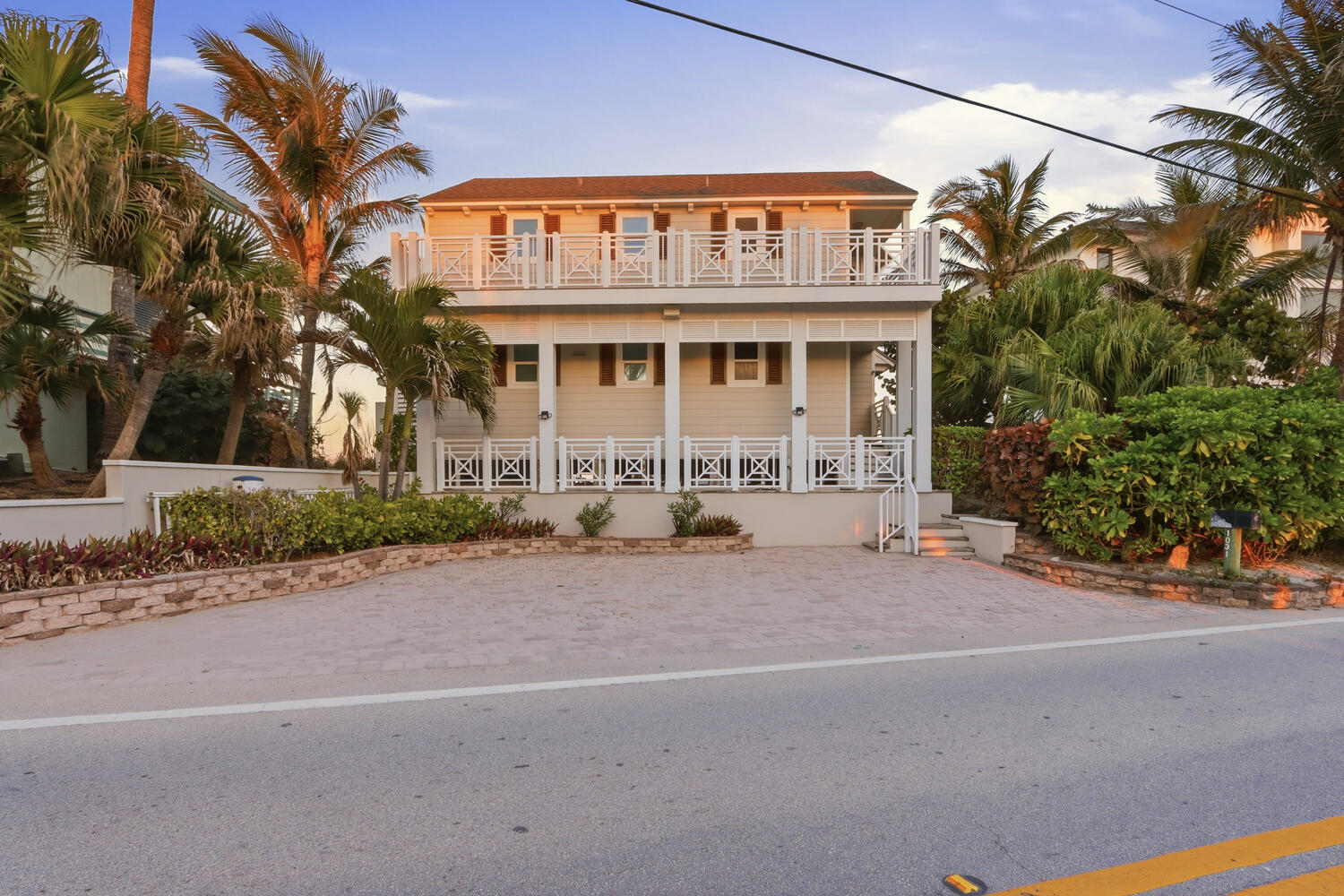 1031 SE Macarthur Stuart, FL 34996