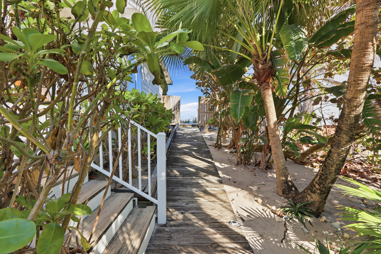 1031 SE Macarthur Stuart, FL 34996