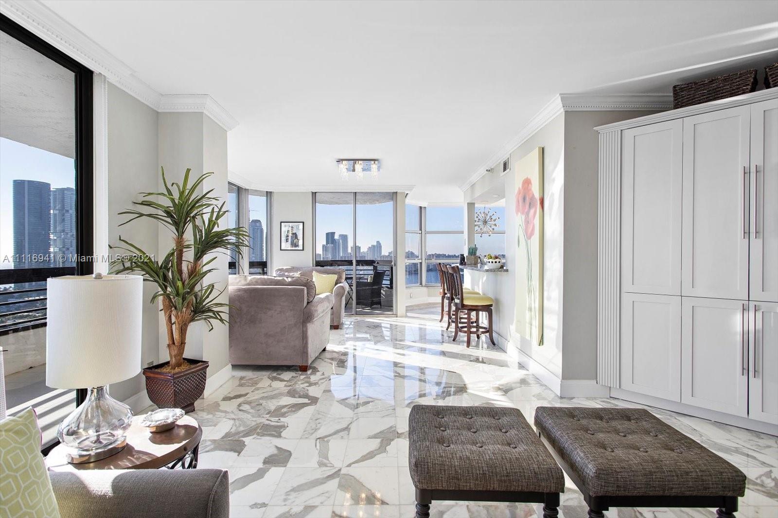 image MYSTIC POINTE18