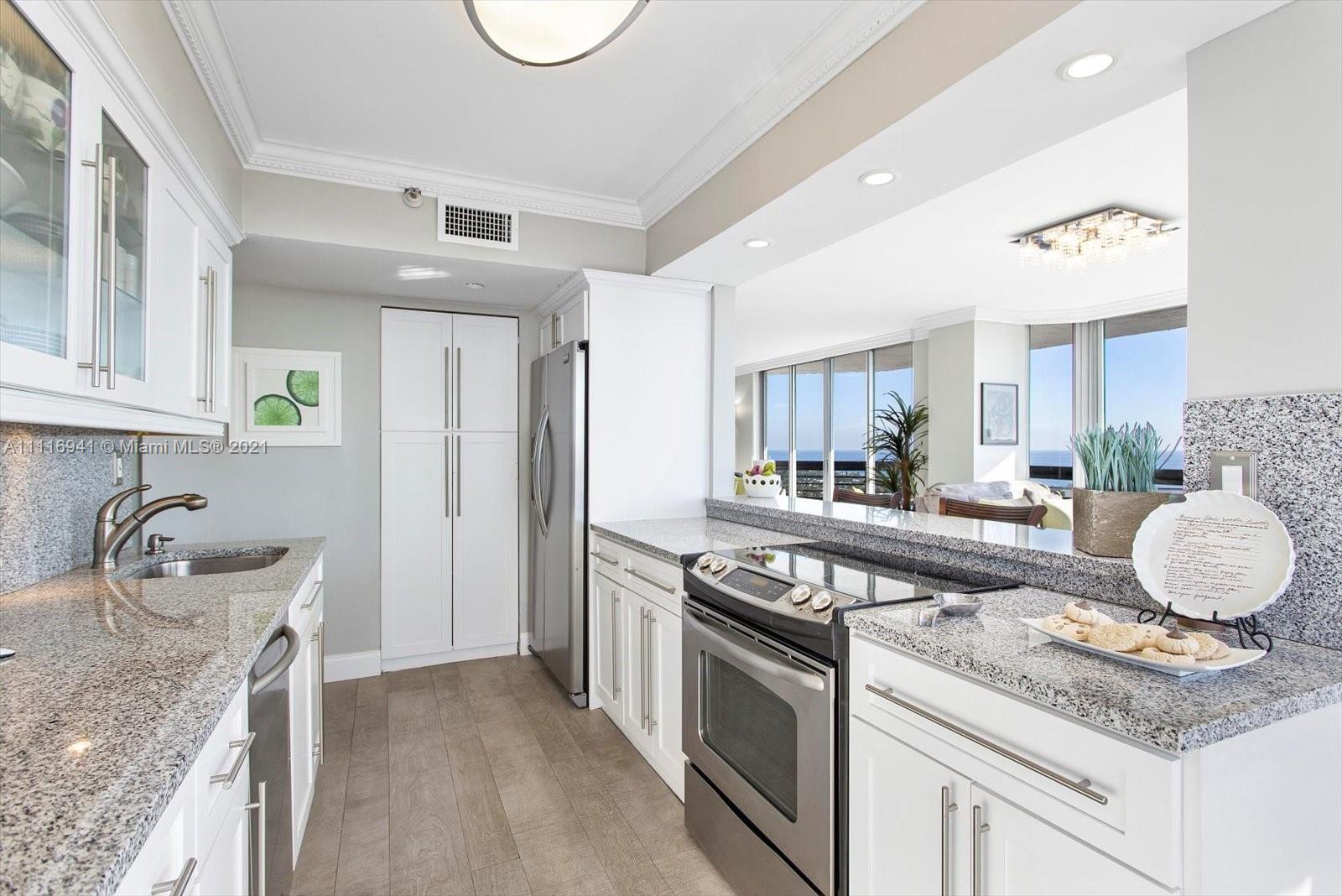 image MYSTIC POINTE21
