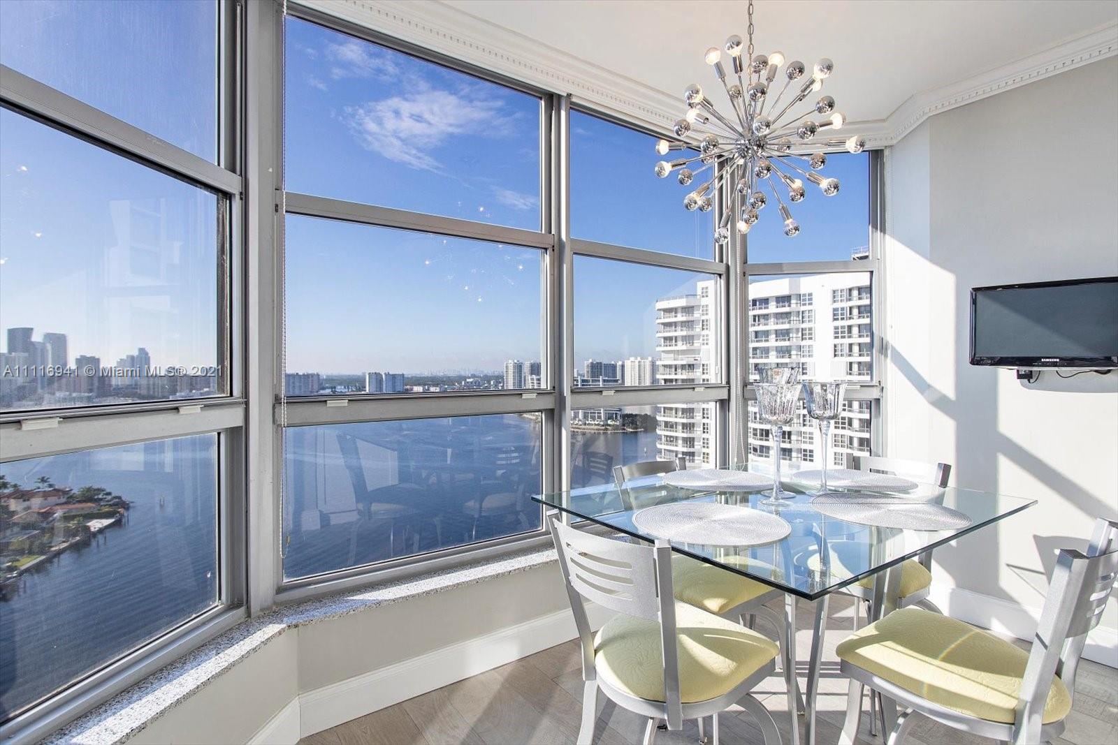 image MYSTIC POINTE28