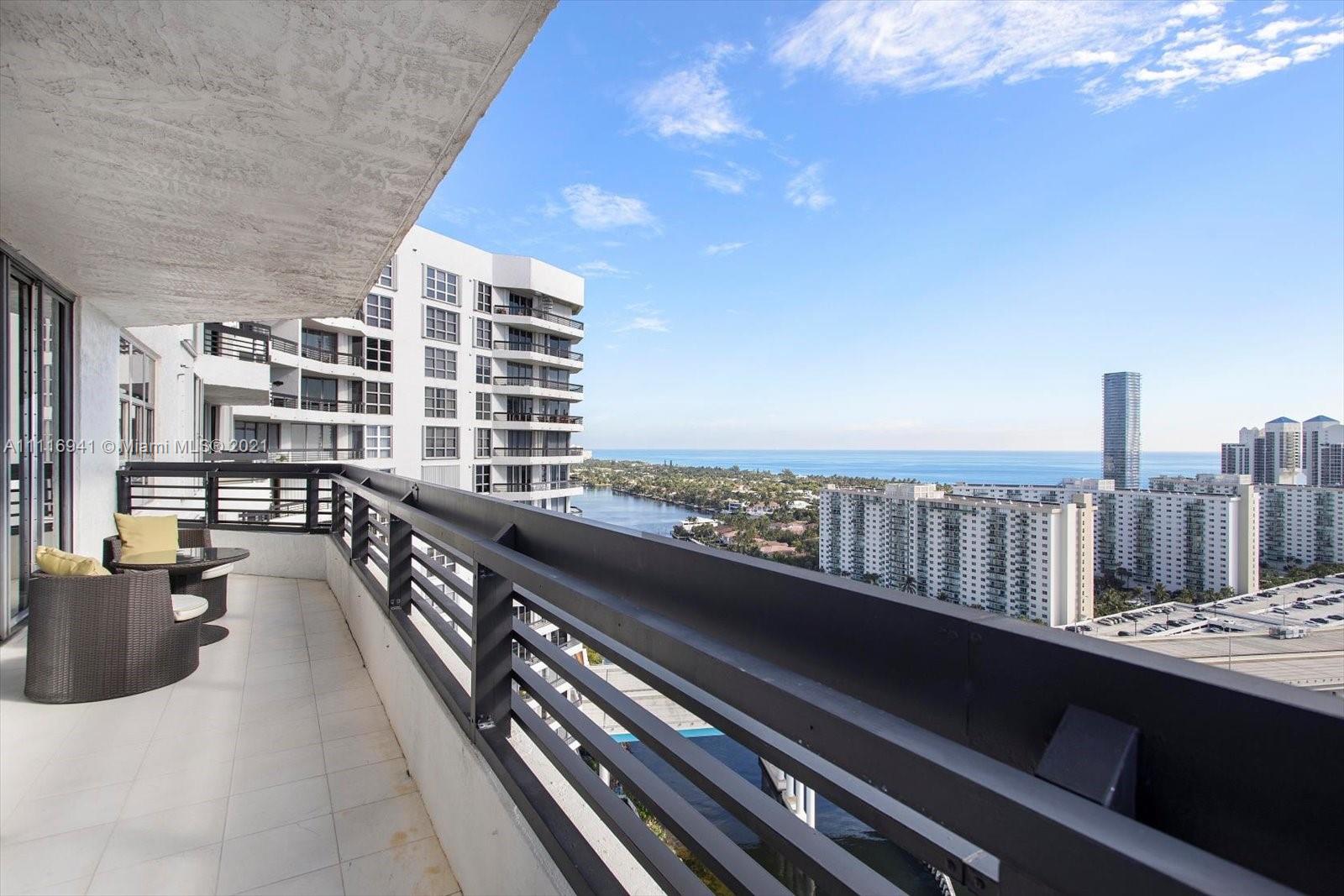 image MYSTIC POINTE40
