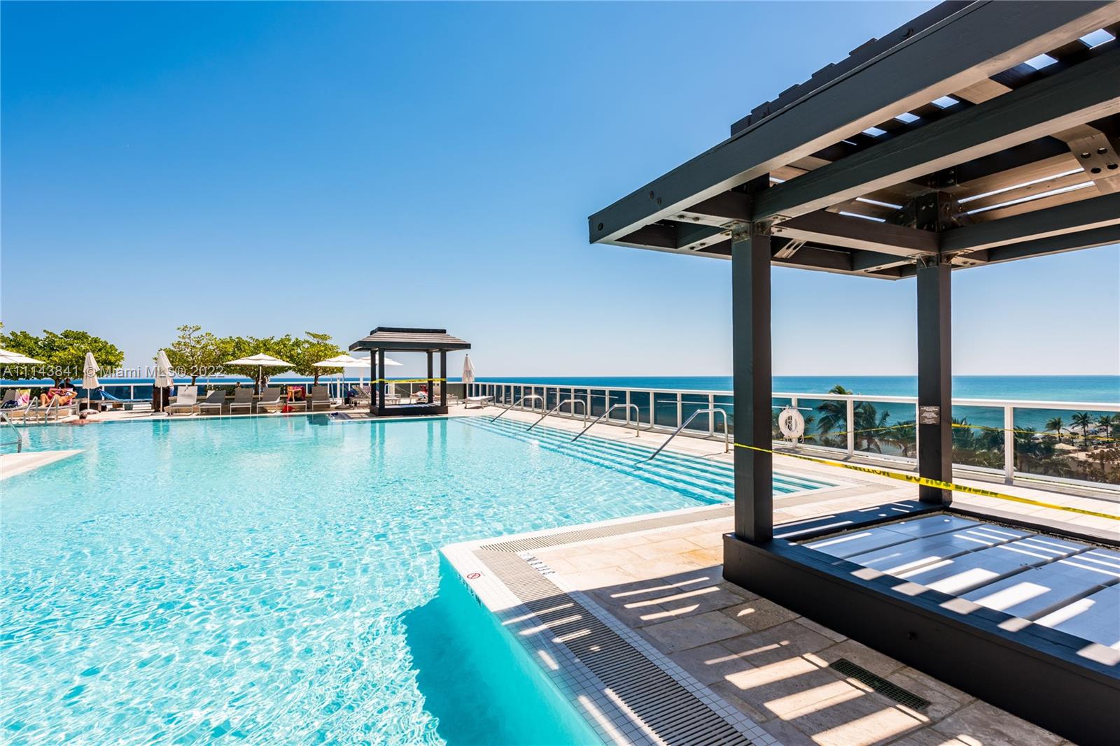 image Beach Club 11