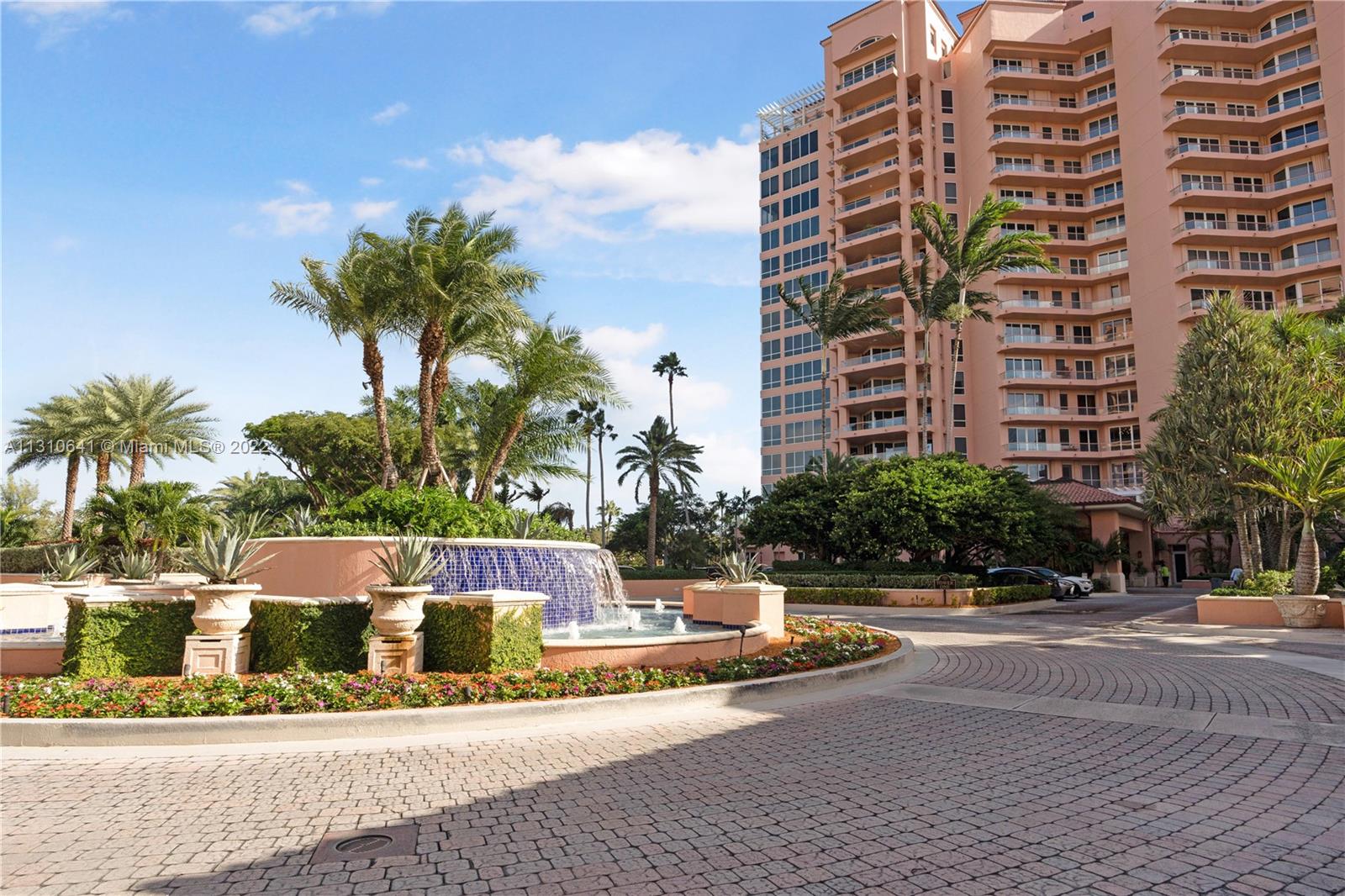 10 Edgewater Dr 3E, Coral Gables MLS A11310641 For Sale