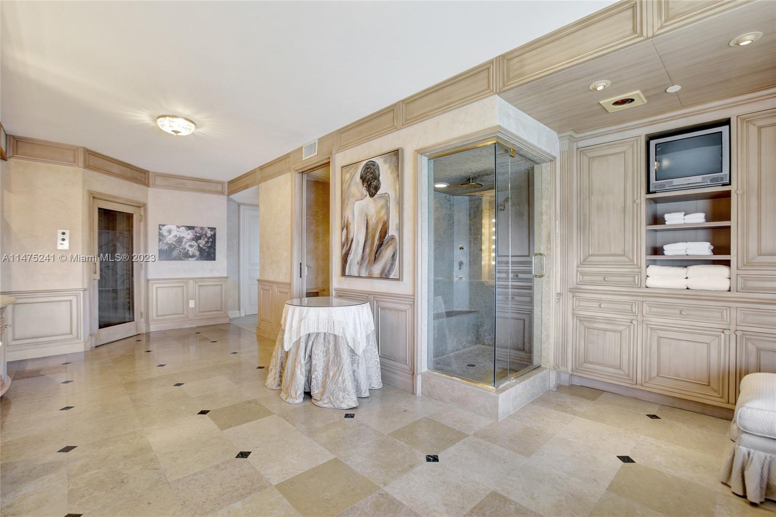 6051 N Ocean Dr #PH5 Hollywood, FL 33019