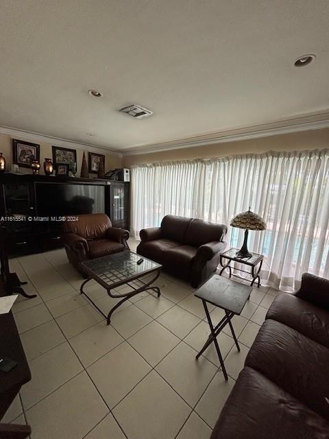 6440 Miller Dr South Miami, FL 33155
