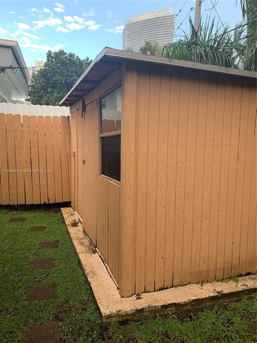 310 191st Ter Sunny Isles Beach, FL 33160