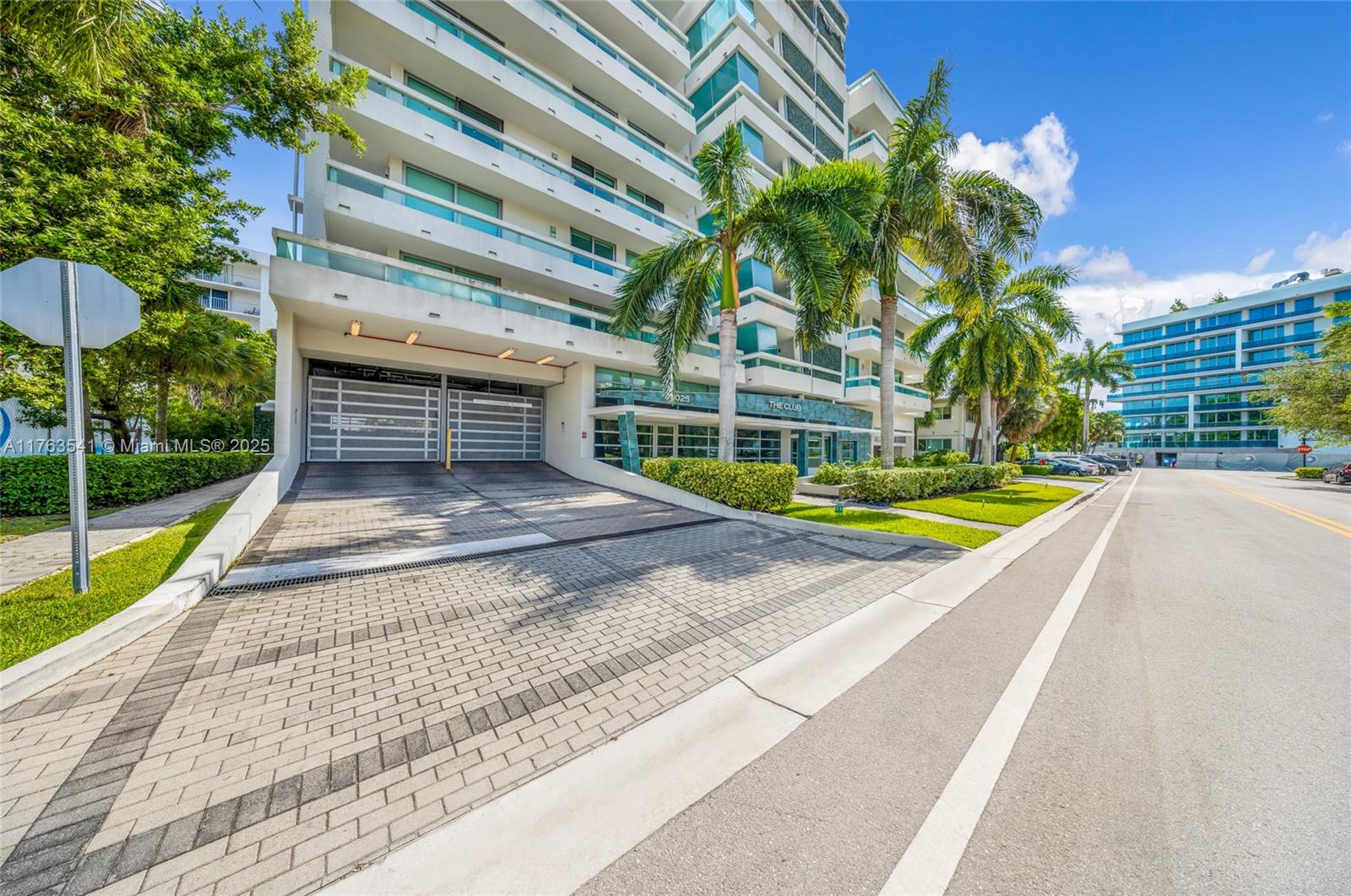 1025 92nd St #306 Bay Harbor Islands, FL 33154