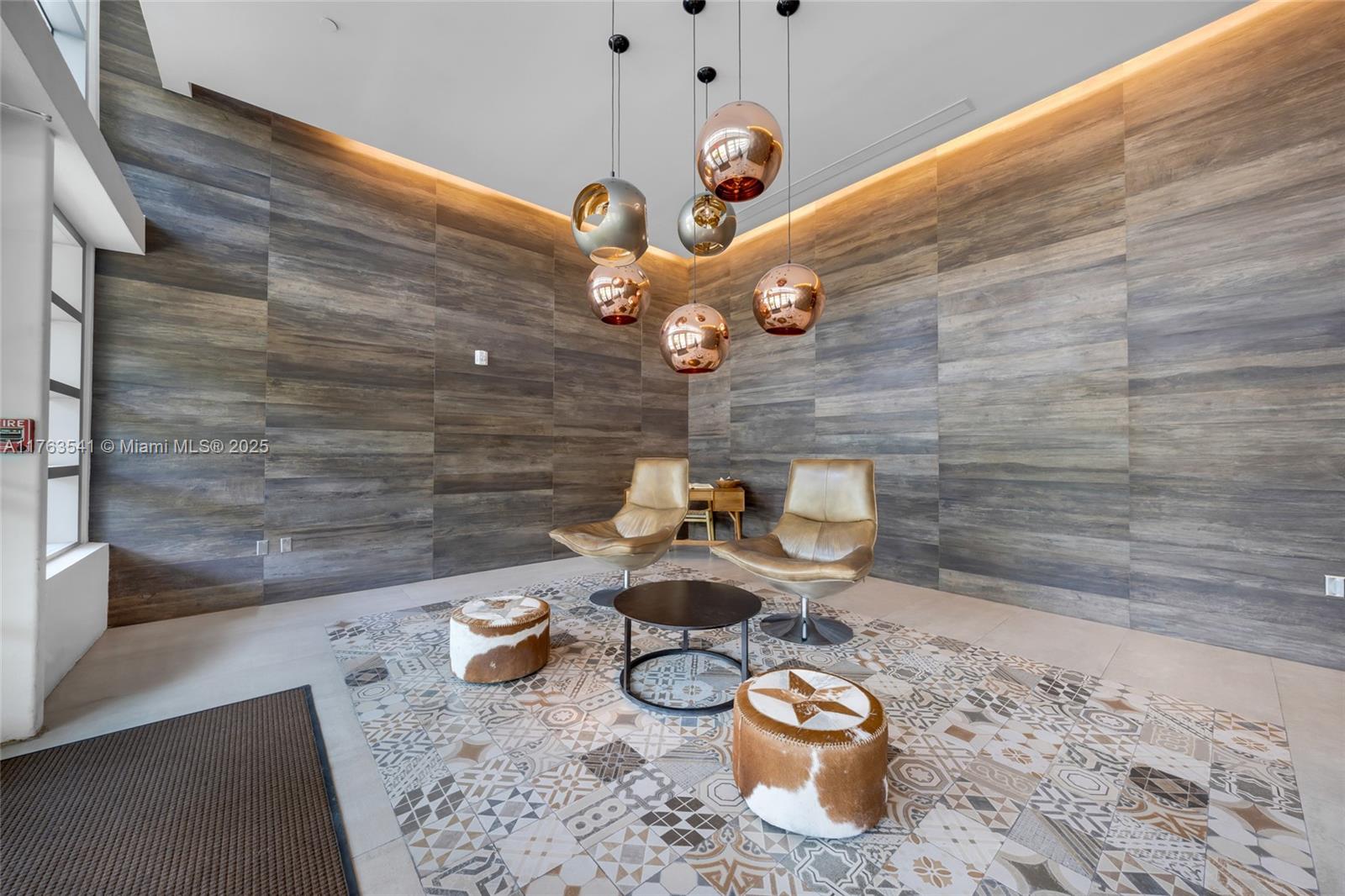 1025 92nd St #306 Bay Harbor Islands, FL 33154