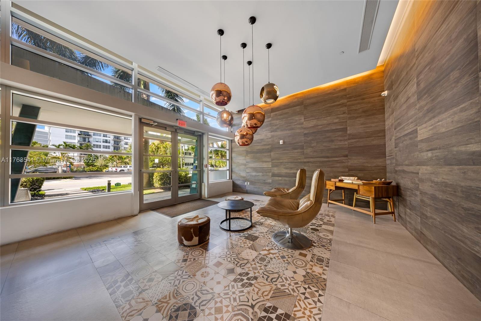 1025 92nd St #306 Bay Harbor Islands, FL 33154