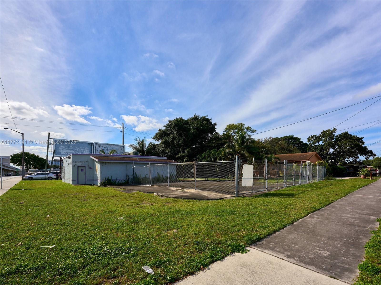 5832 NW 27th Ave Miami, FL 33142
