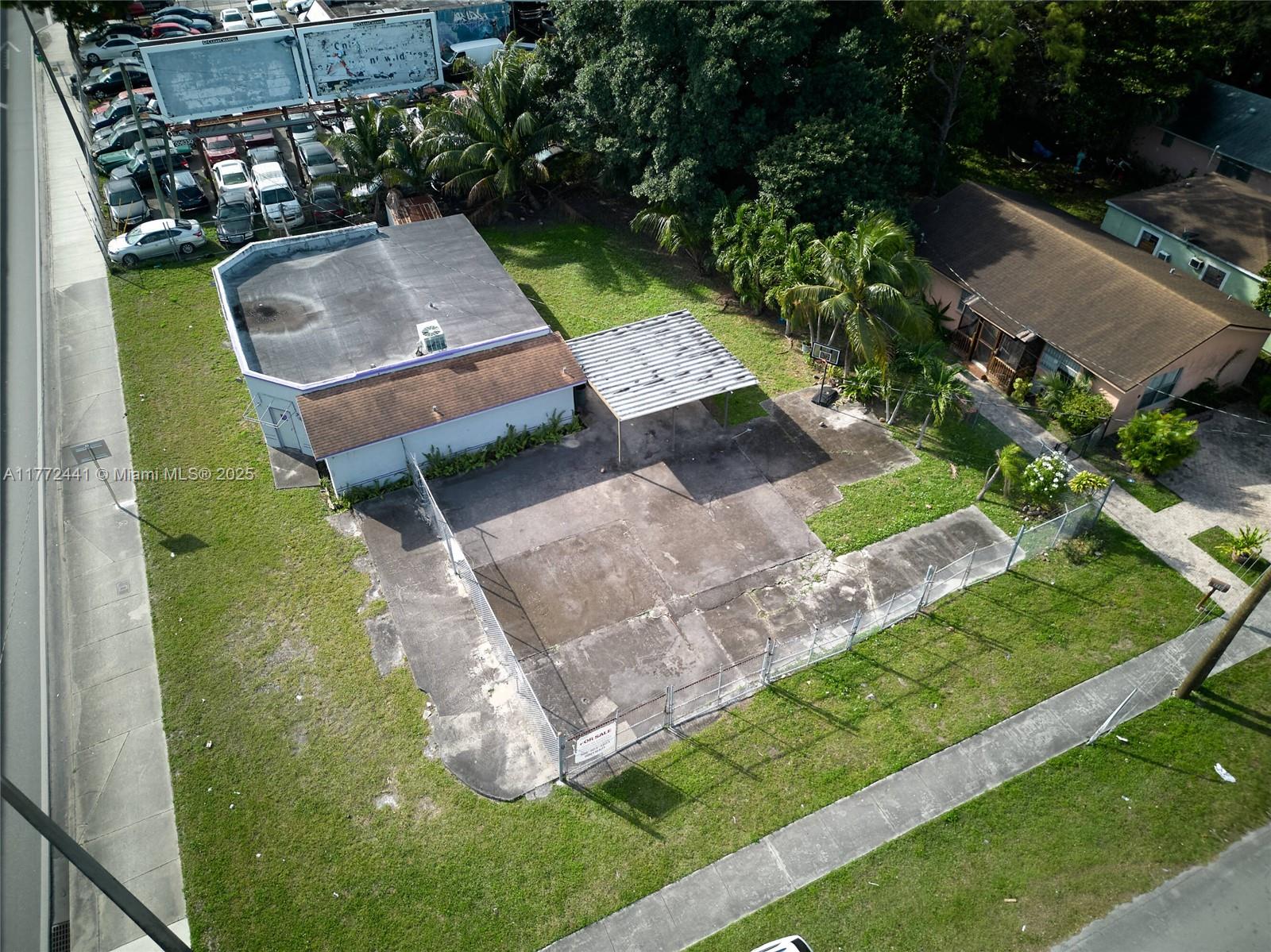 5832 NW 27th Ave Miami, FL 33142