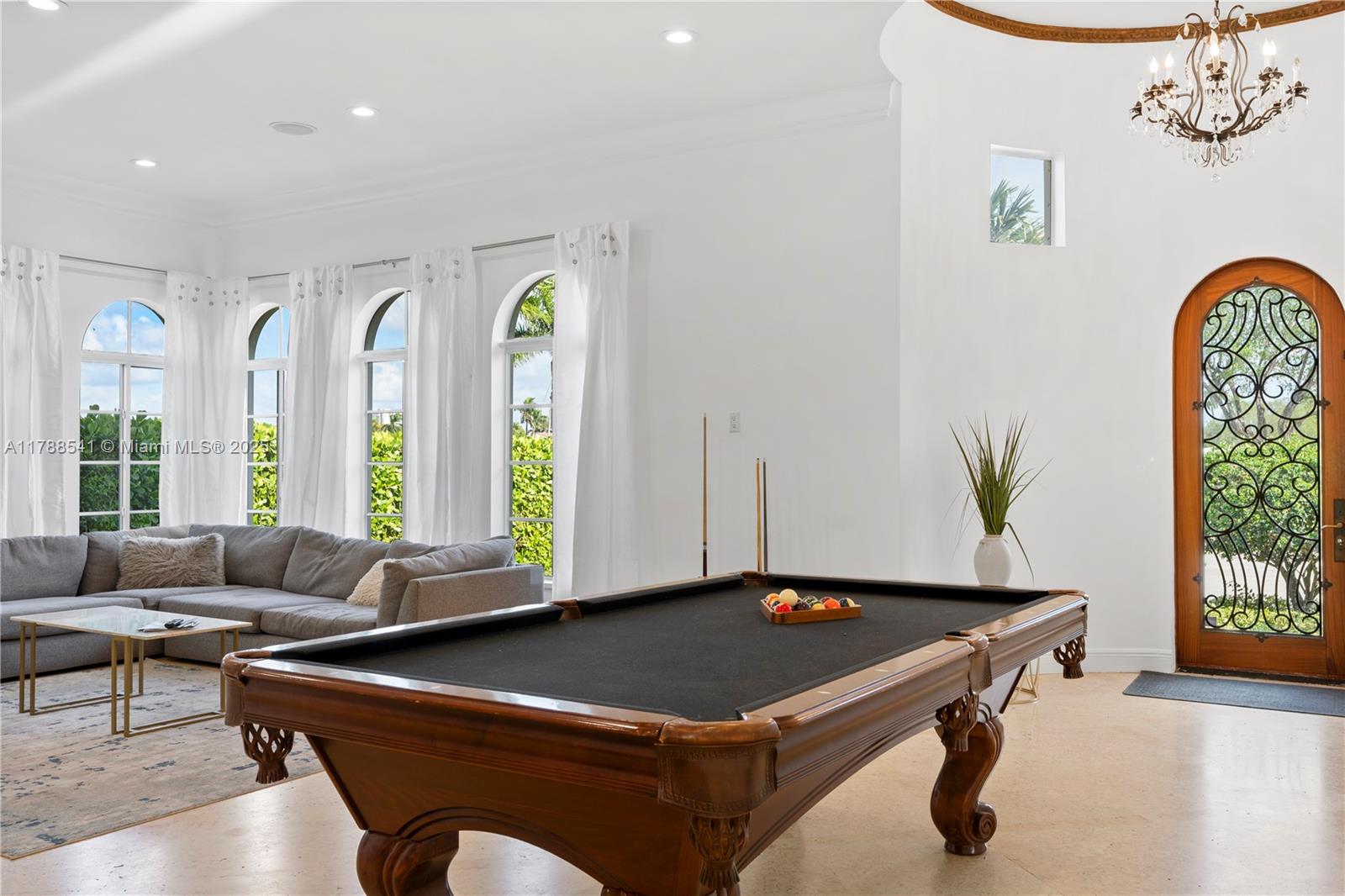 1223 Jackson St Hollywood, FL 33019