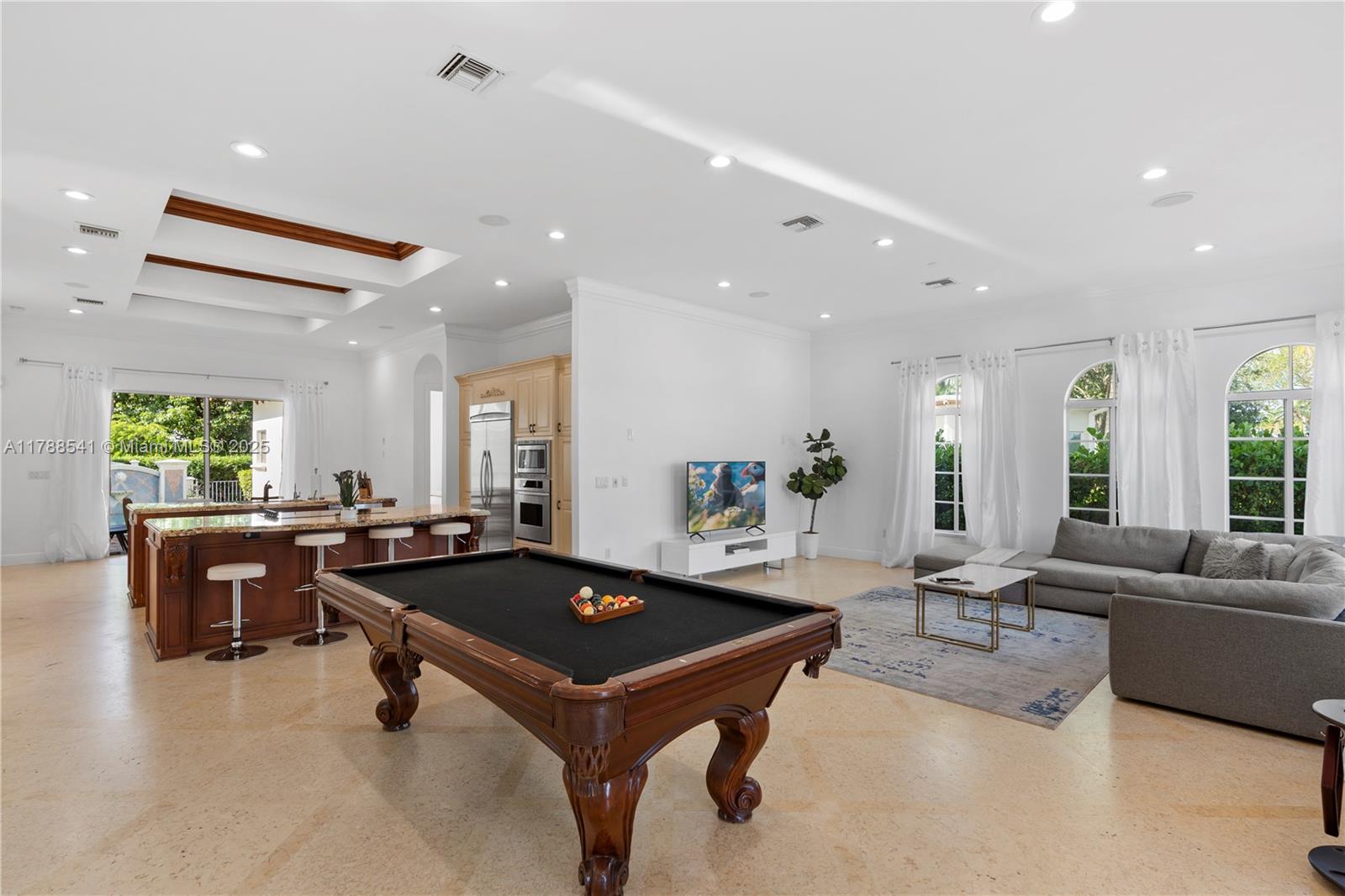 1223 Jackson St Hollywood, FL 33019