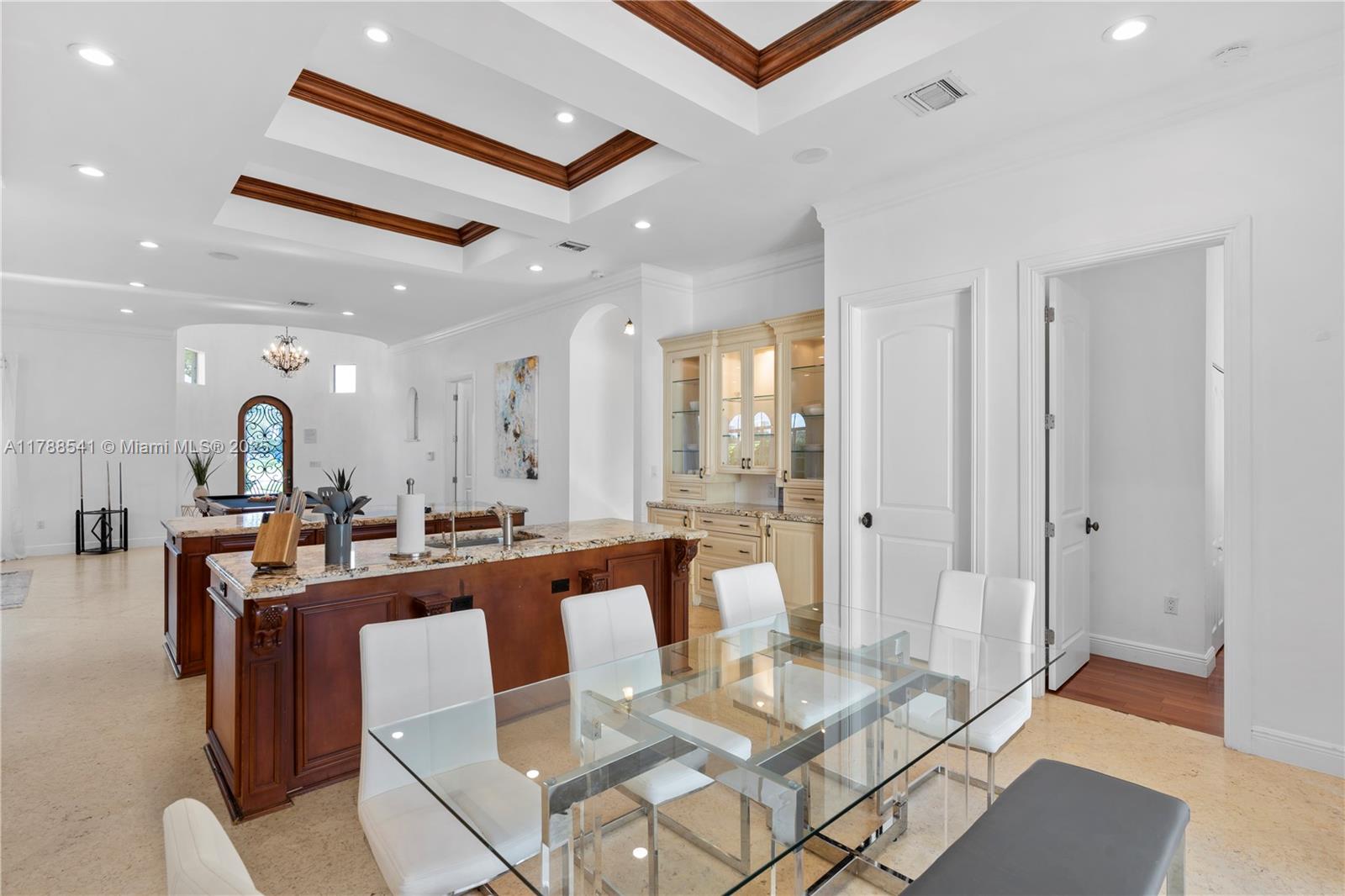 1223 Jackson St Hollywood, FL 33019