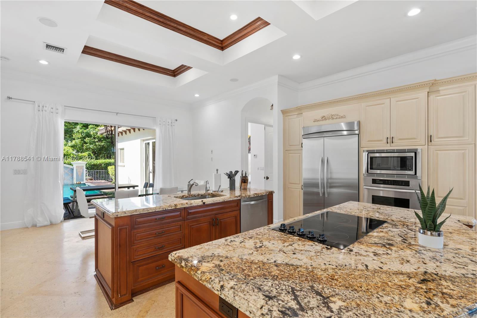 1223 Jackson St Hollywood, FL 33019