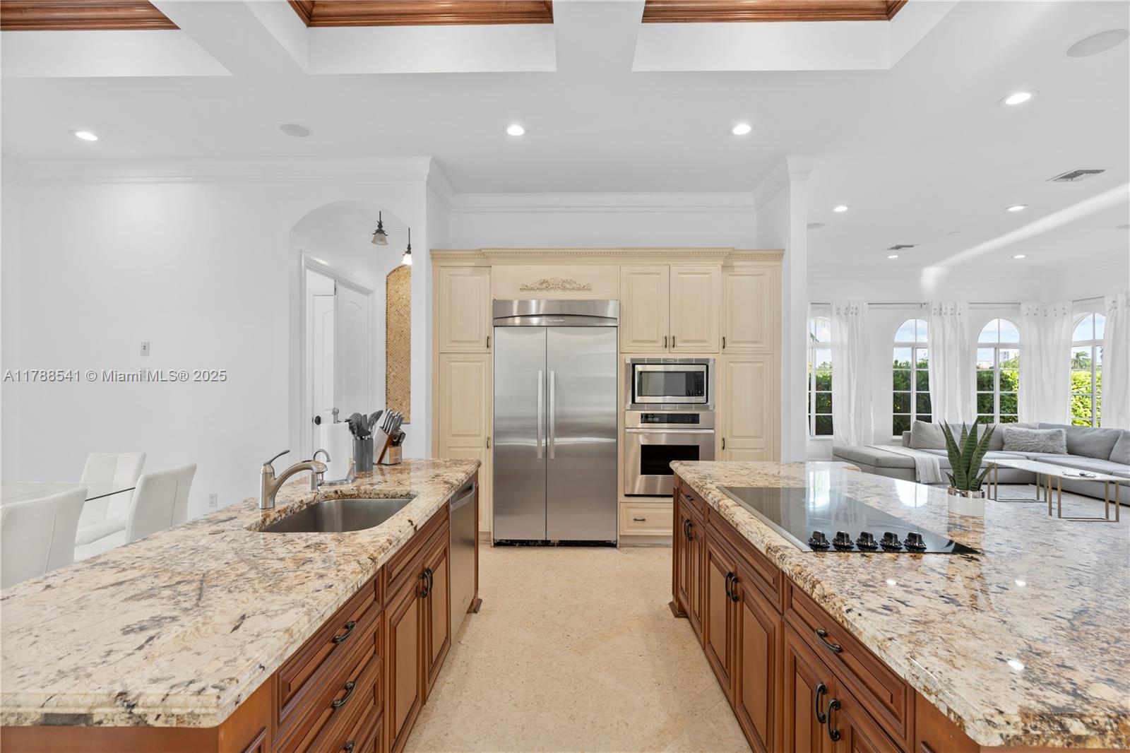 1223 Jackson St Hollywood, FL 33019