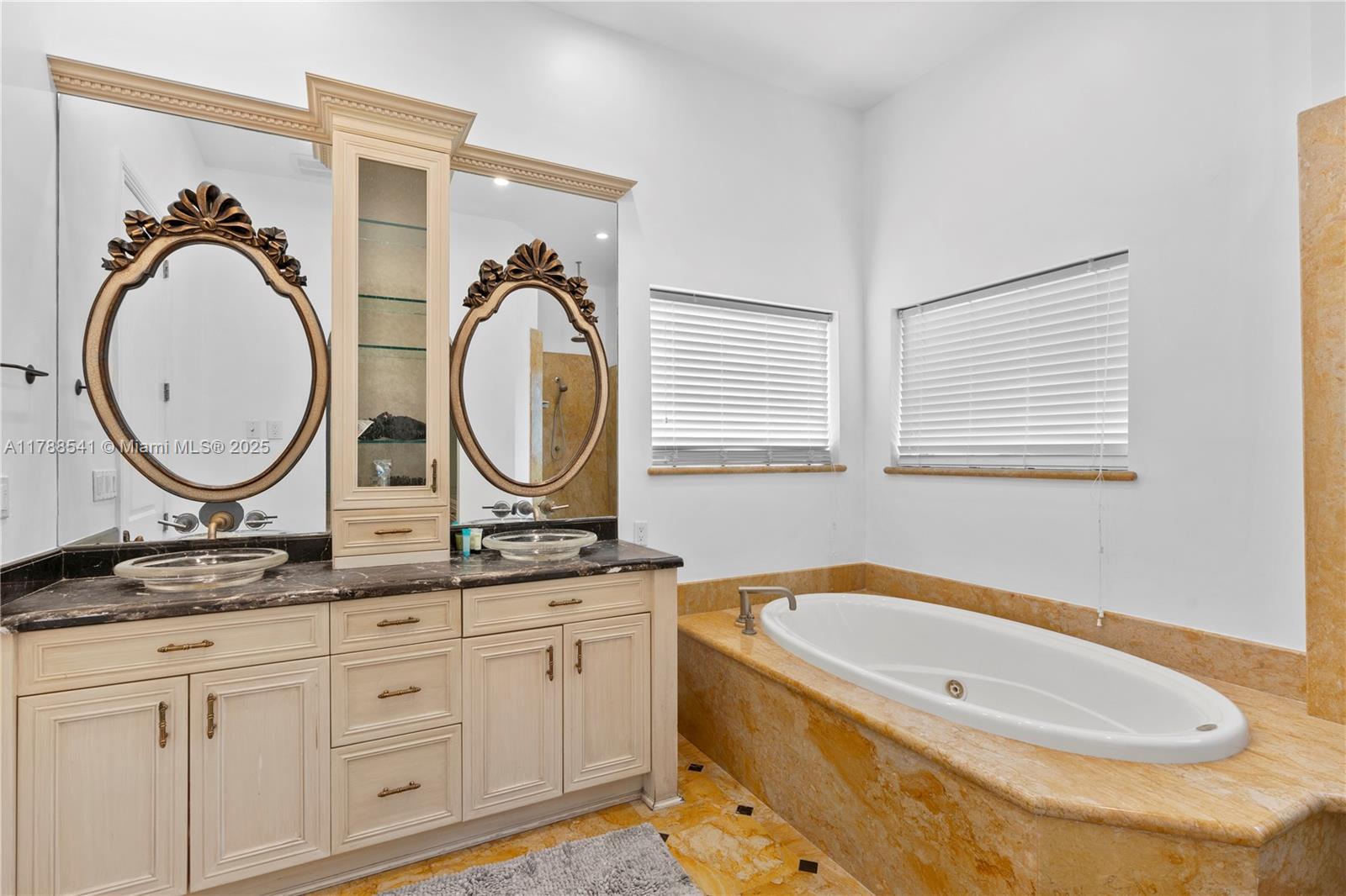 1223 Jackson St Hollywood, FL 33019