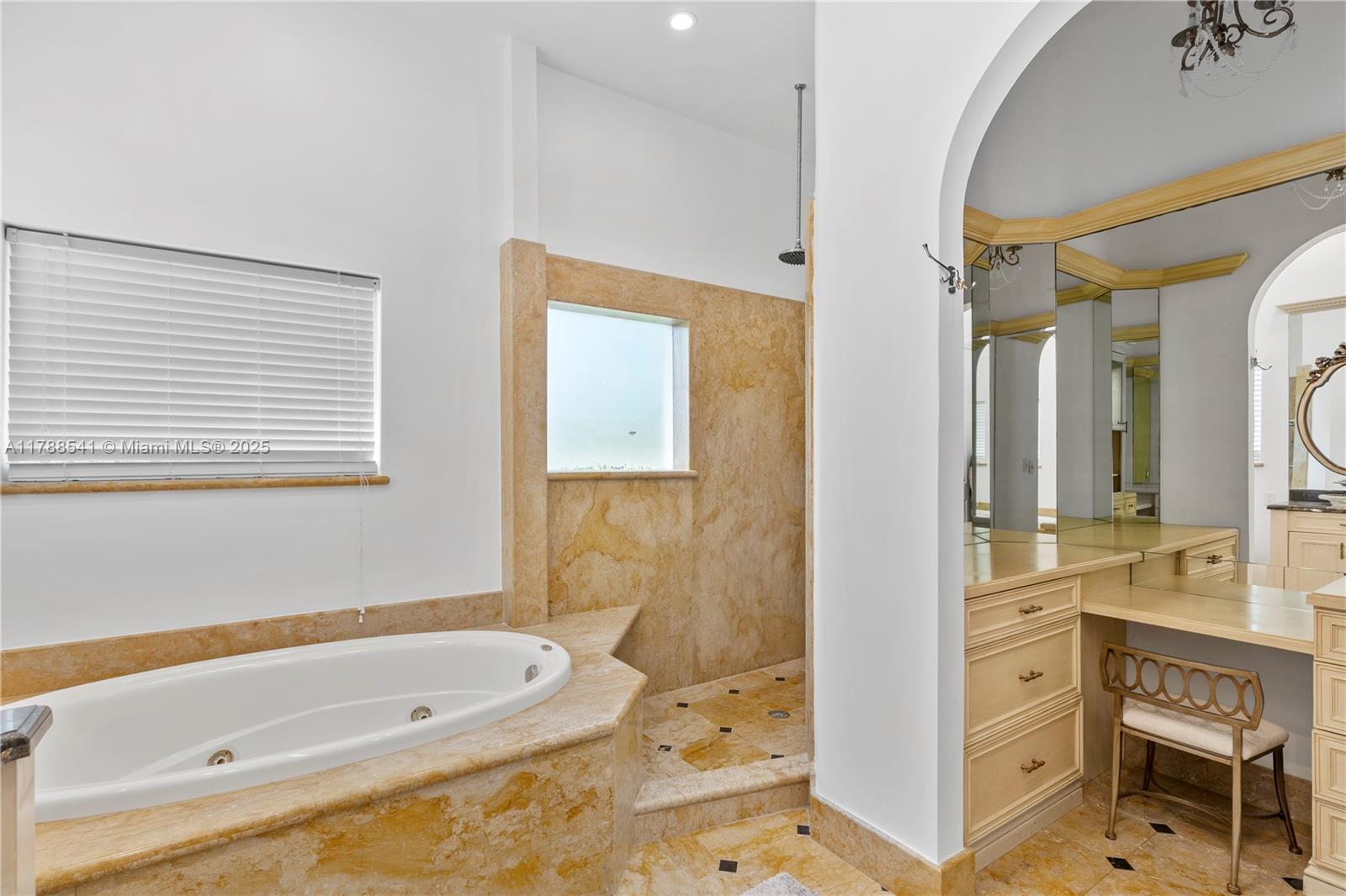 1223 Jackson St Hollywood, FL 33019