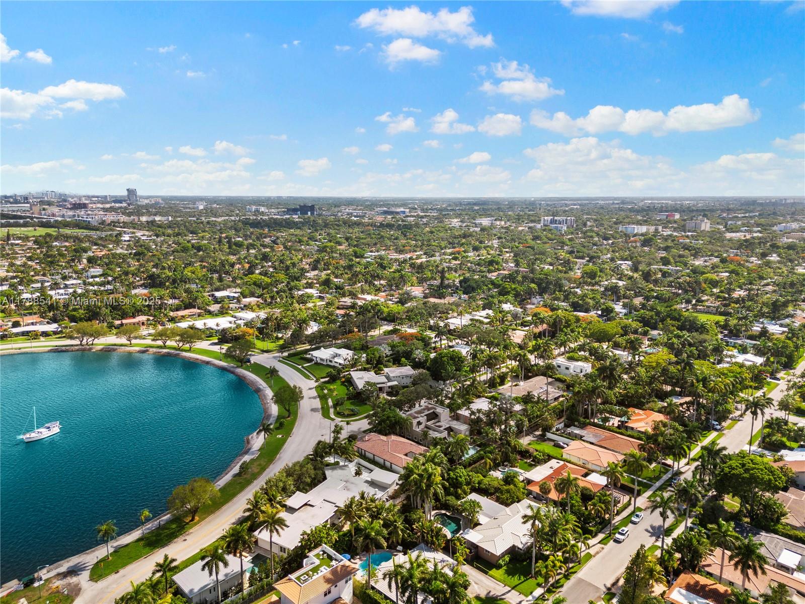 1223 Jackson St Hollywood, FL 33019