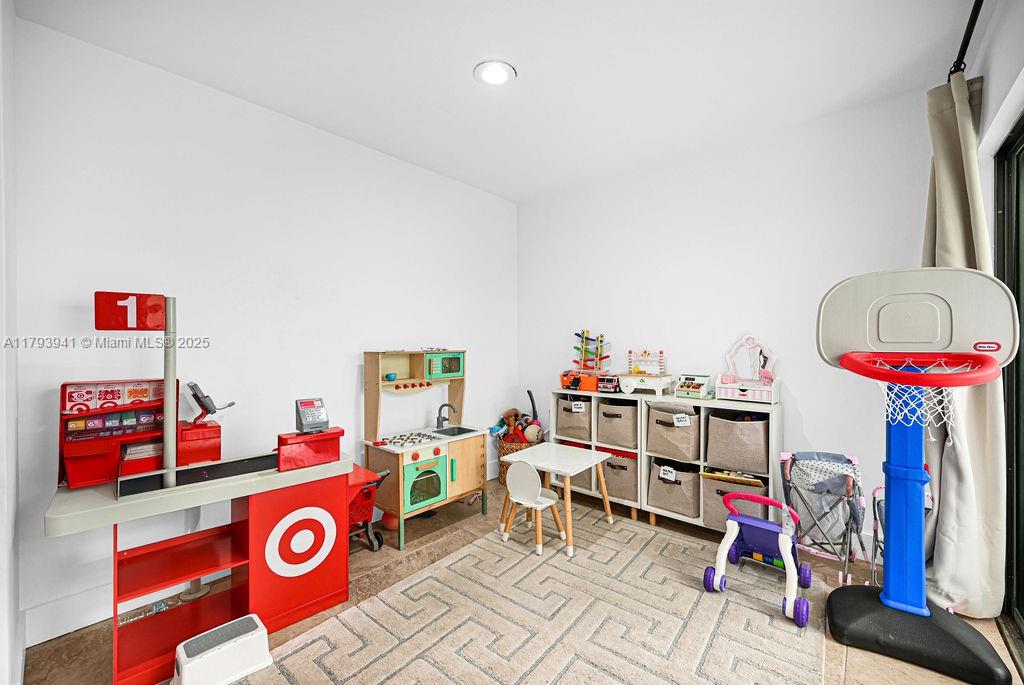 3501 Keyser Ave #43 Hollywood, FL 33021