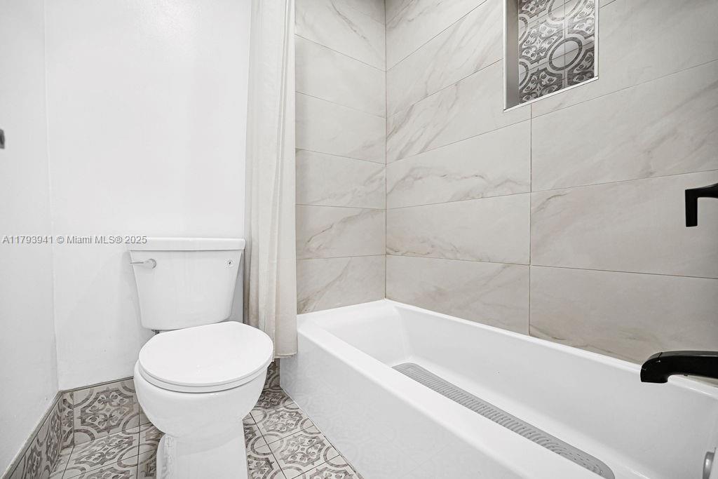 3501 Keyser Ave #43 Hollywood, FL 33021